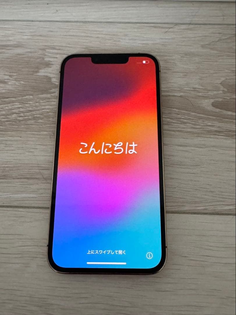 iPhone 13 ゴールド　1TB