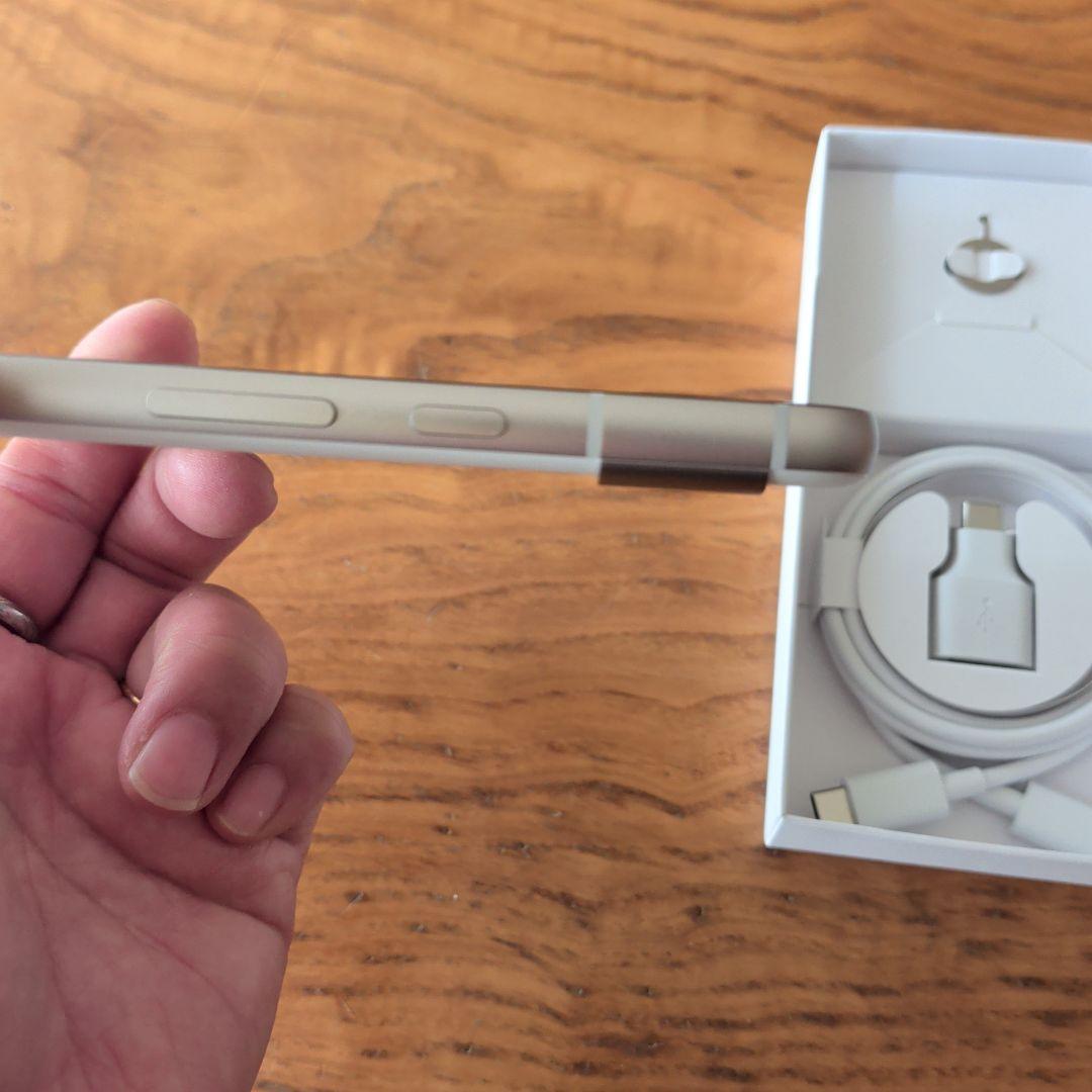 Google Pixel 8a ホワイト 本体、美品、Porcelain