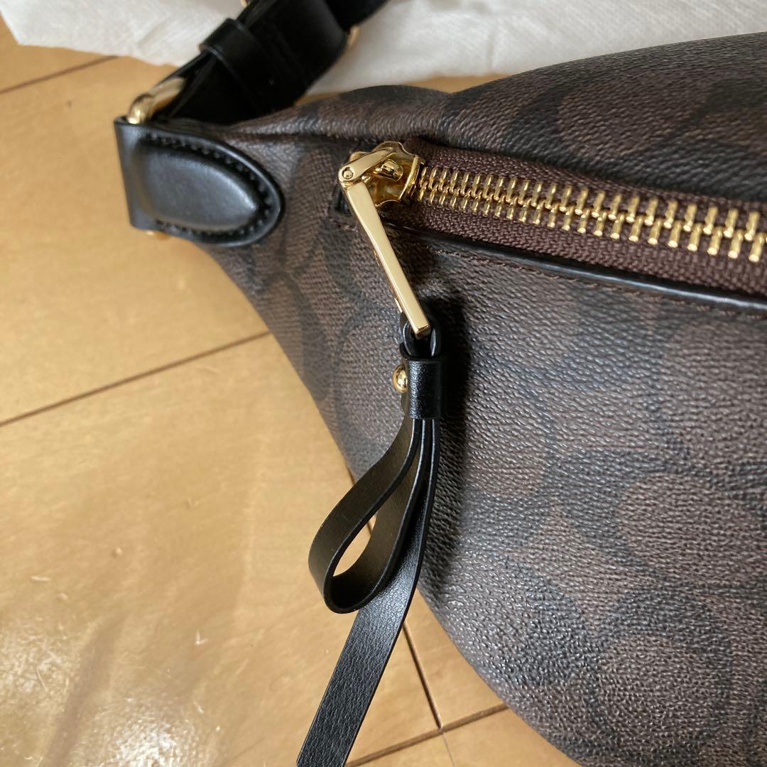 coachボディーバッグ　斜めがけ　ウエストポーチ