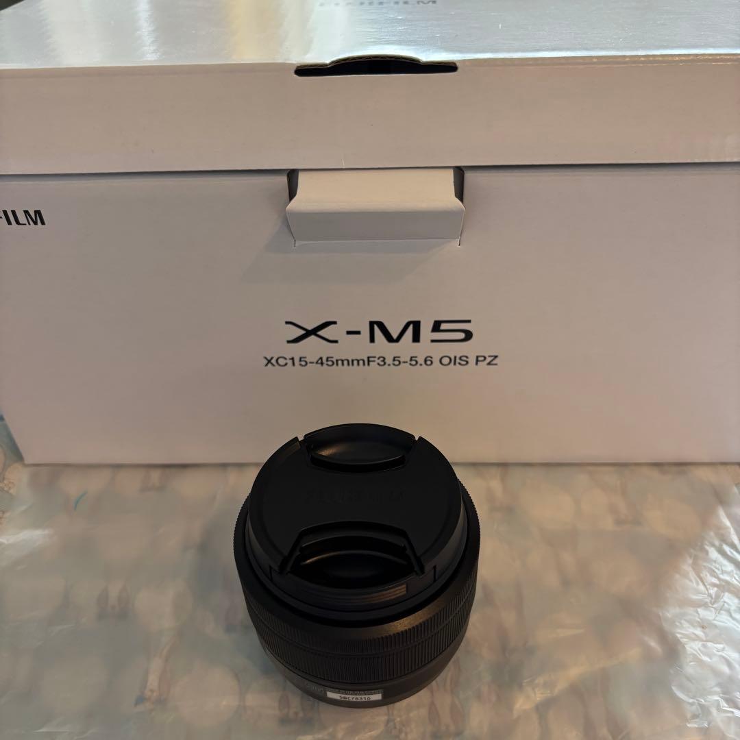 FUJIFILM X-M5 15-45mm ズームレンズ