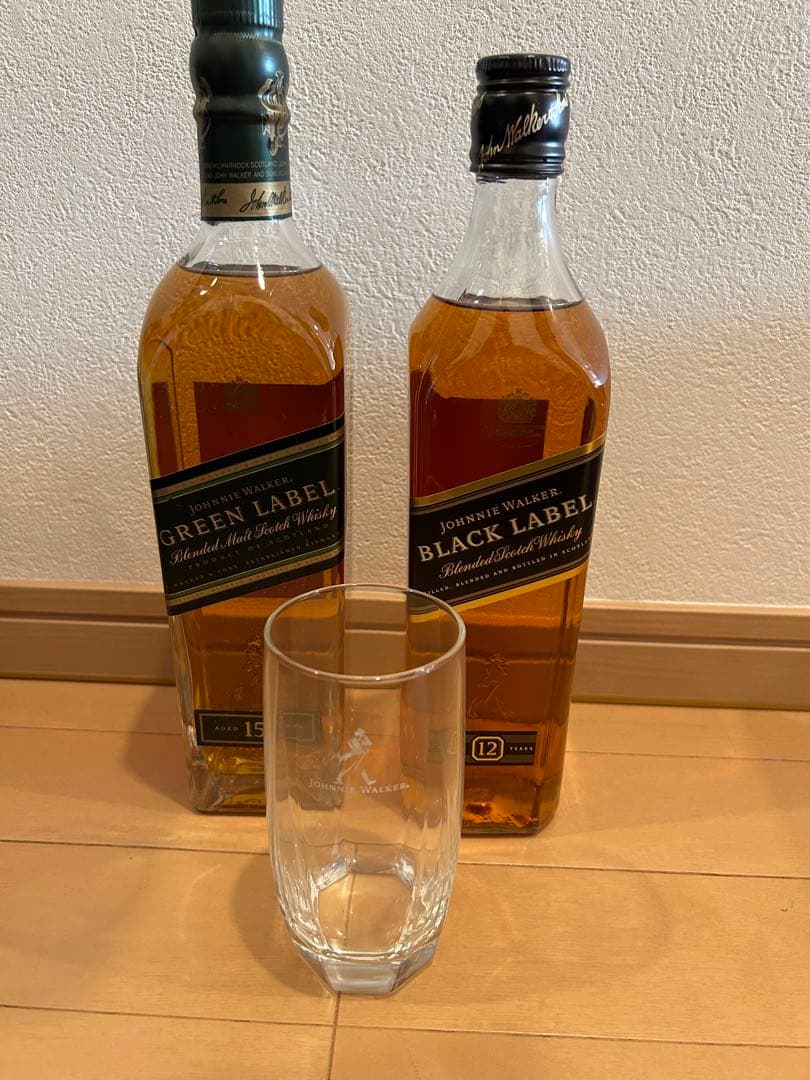 ジョニーウォーカーブラックラベル限定ブリキ缶グラスセット、グリーンラベル