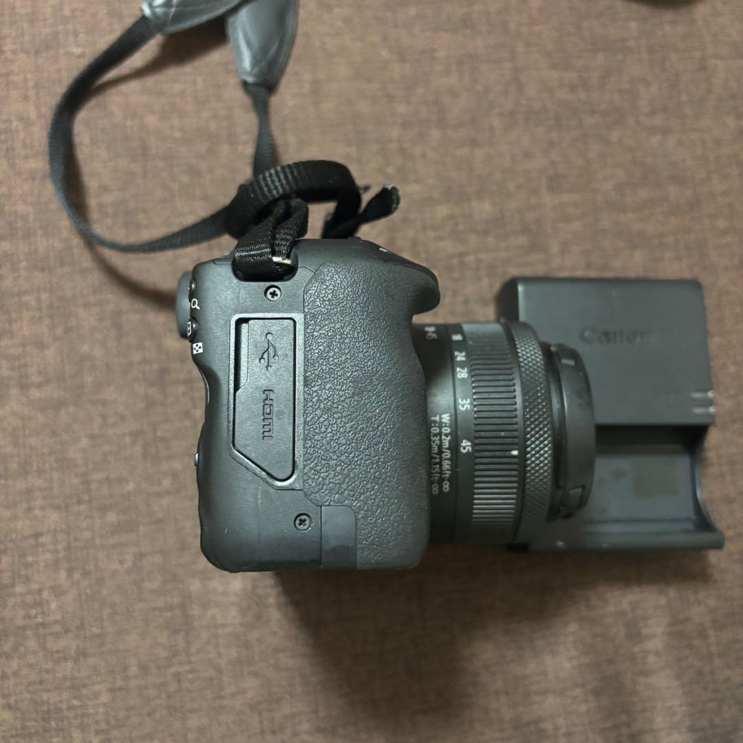 【11/17限定】EOS R50・RF-S18-45 IS STM レンズキット