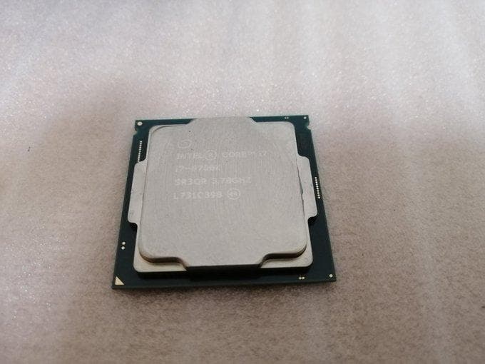 Intel CPU corei7 8700K　動作確認済