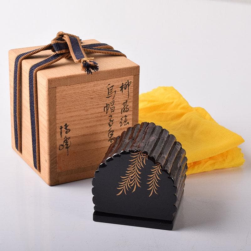 mu-tinctura　清峰造　柳蒔絵　烏帽子香合　共箱　V　7822