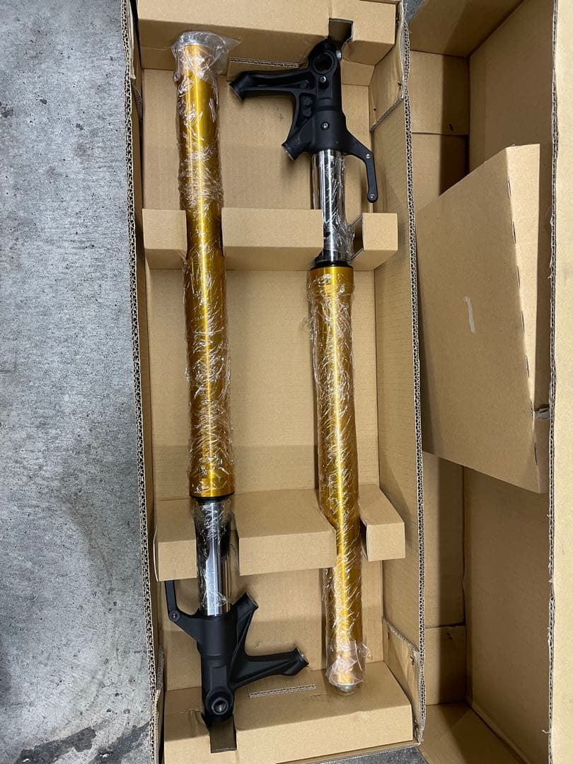 ヤマハ　MT-09TRA 純正フロントフォーク