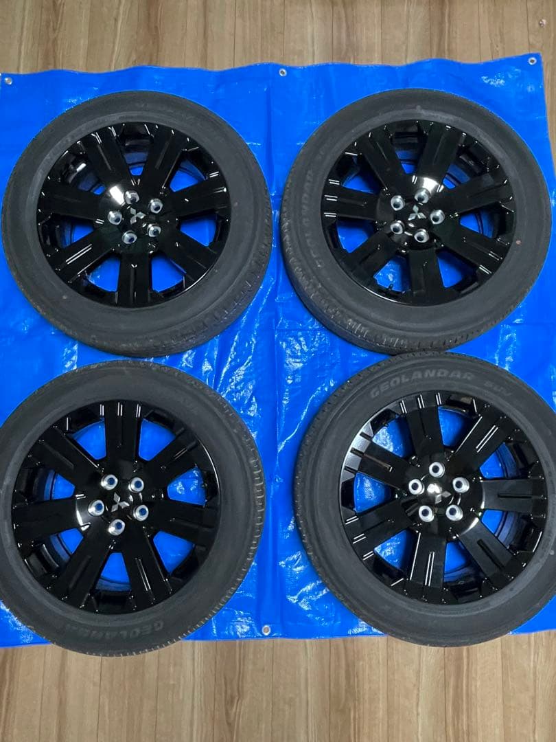 三菱デリカD5 シャモニー タイヤ ホイール【新車外し】1点ずつ出品　（2/4）