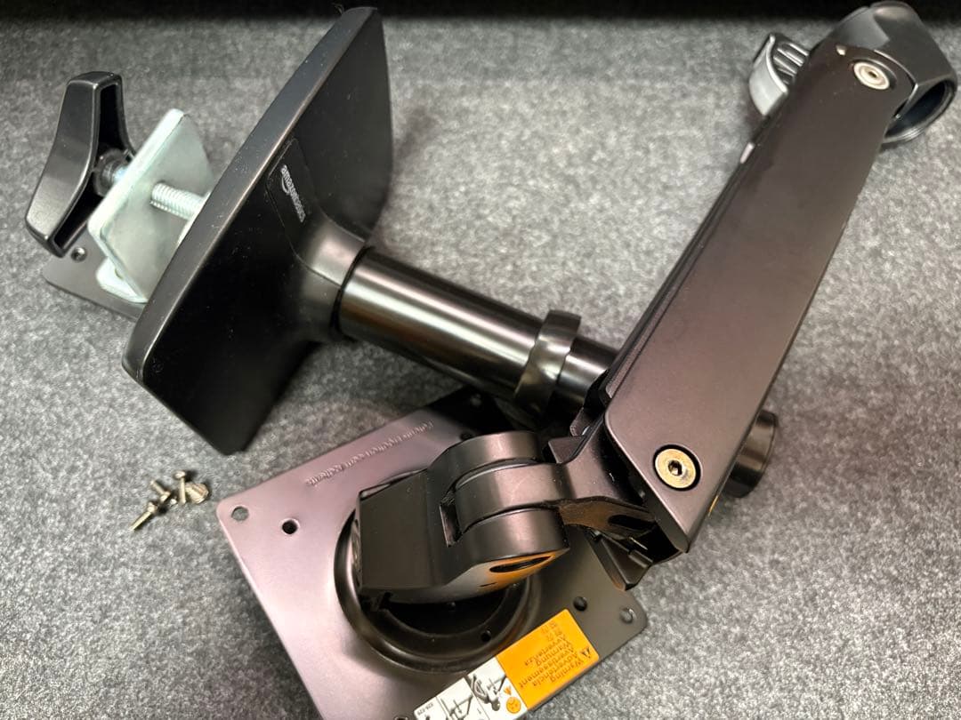 Amazonベーシック モニターアーム モニター対応〜32インチ