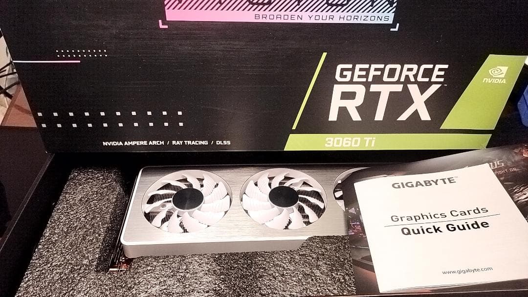 GIGABYTE RTX 3060 Ti グラフィックボード