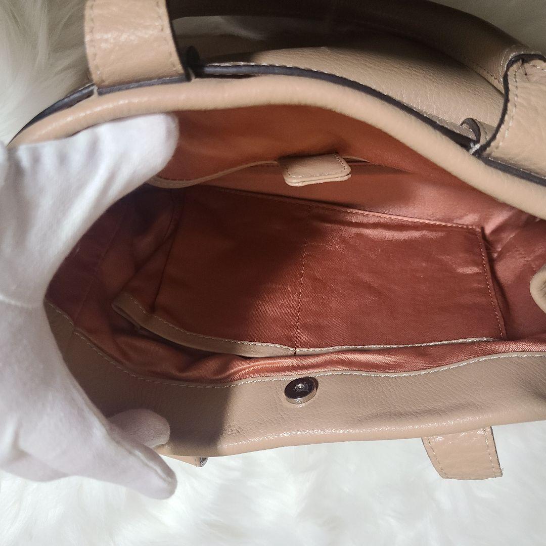 【美品】 土屋鞄 シボ革 レザーハンドバッグ ベージュ 上品 通勤 トート 軽量