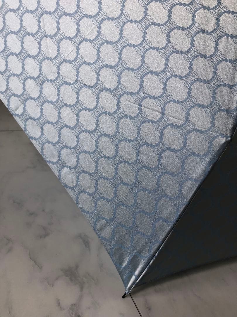 使用1回　CELINE セリーヌ　折りたたみ傘　ブルー系