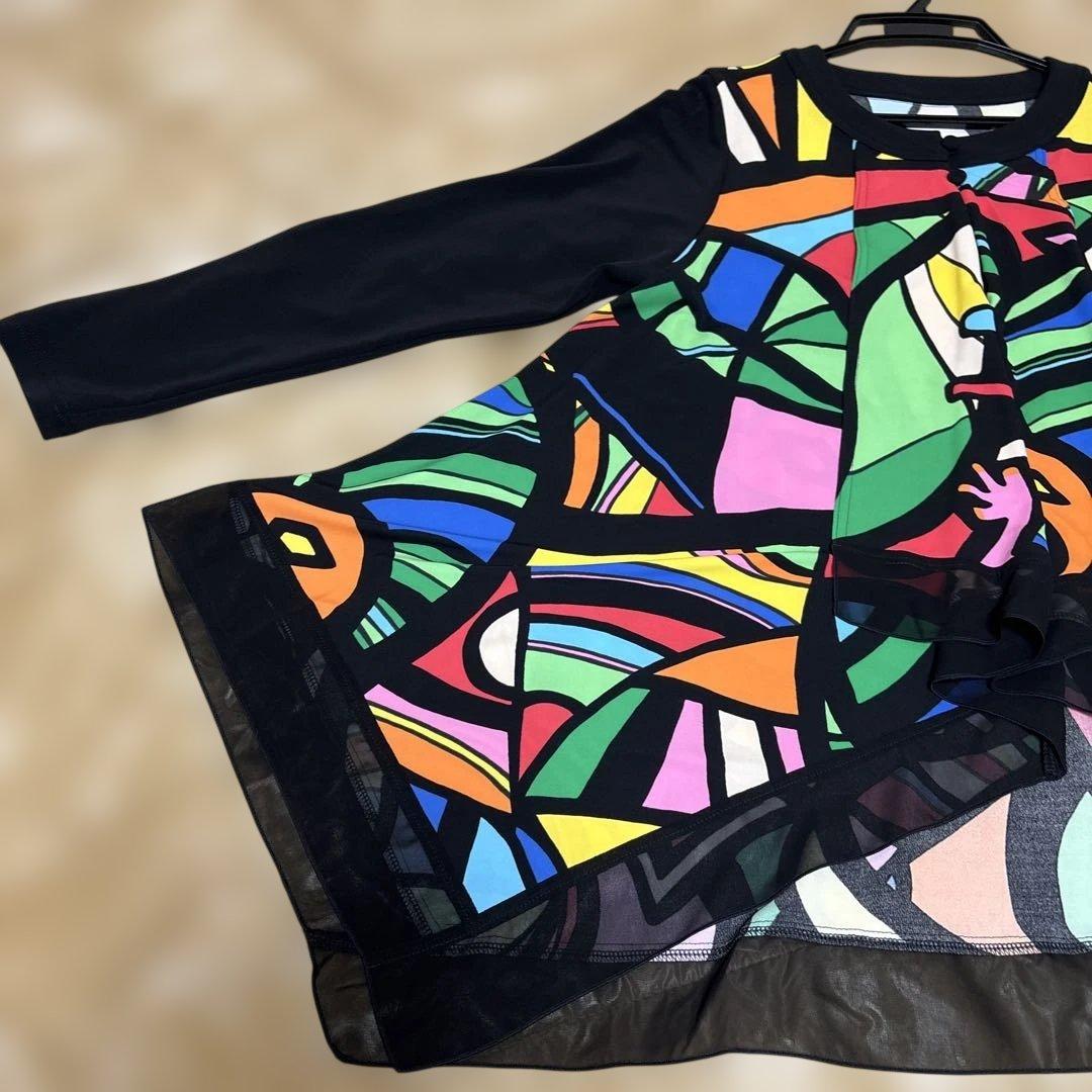 【新品未使用】✨トクコプルミエヴォル✨黒地に前開き陽気なカラフル柄のチュニック❣️