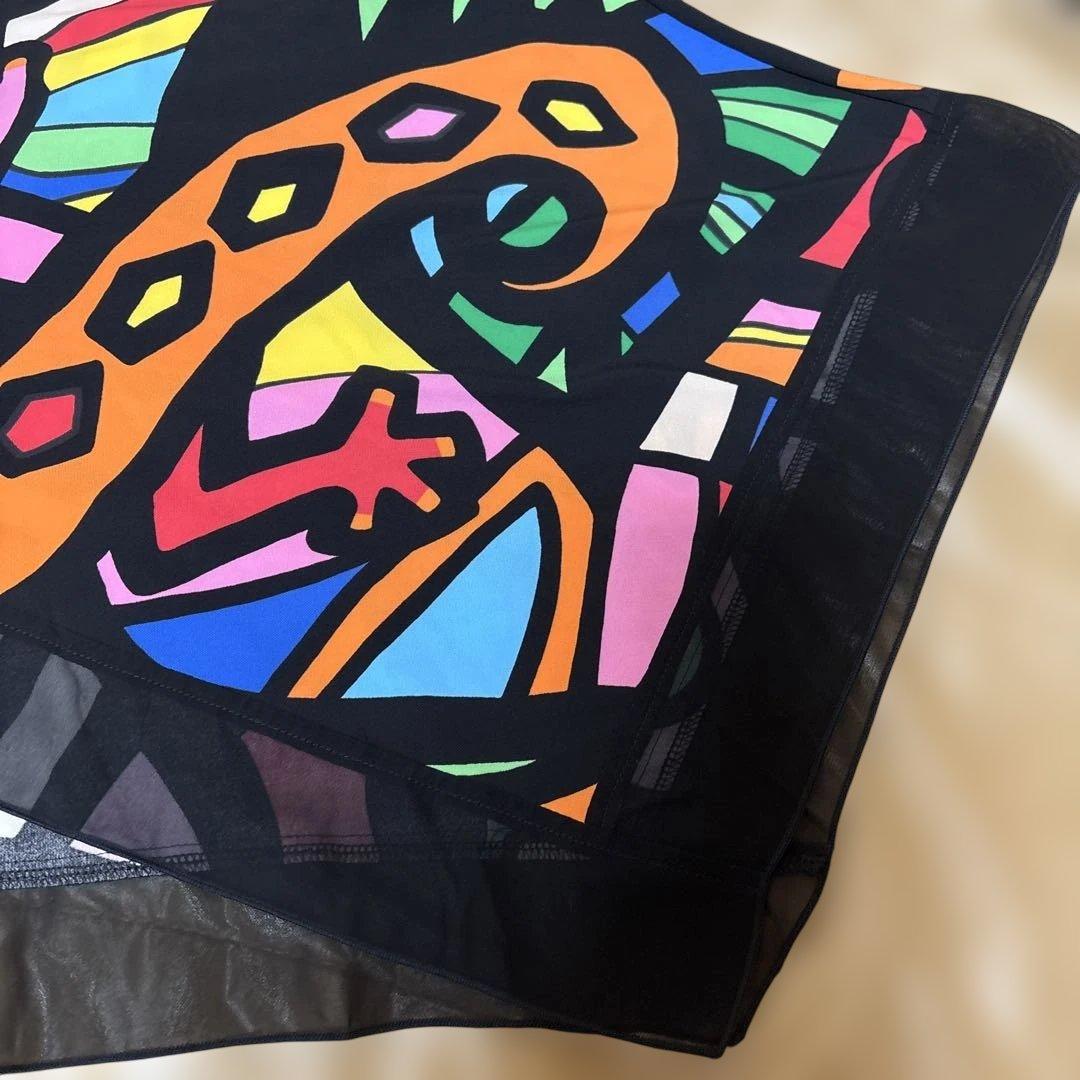 【新品未使用】✨トクコプルミエヴォル✨黒地に前開き陽気なカラフル柄のチュニック❣️