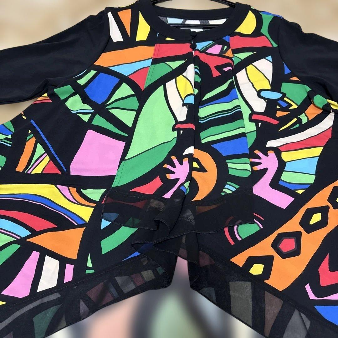 【新品未使用】✨トクコプルミエヴォル✨黒地に前開き陽気なカラフル柄のチュニック❣️
