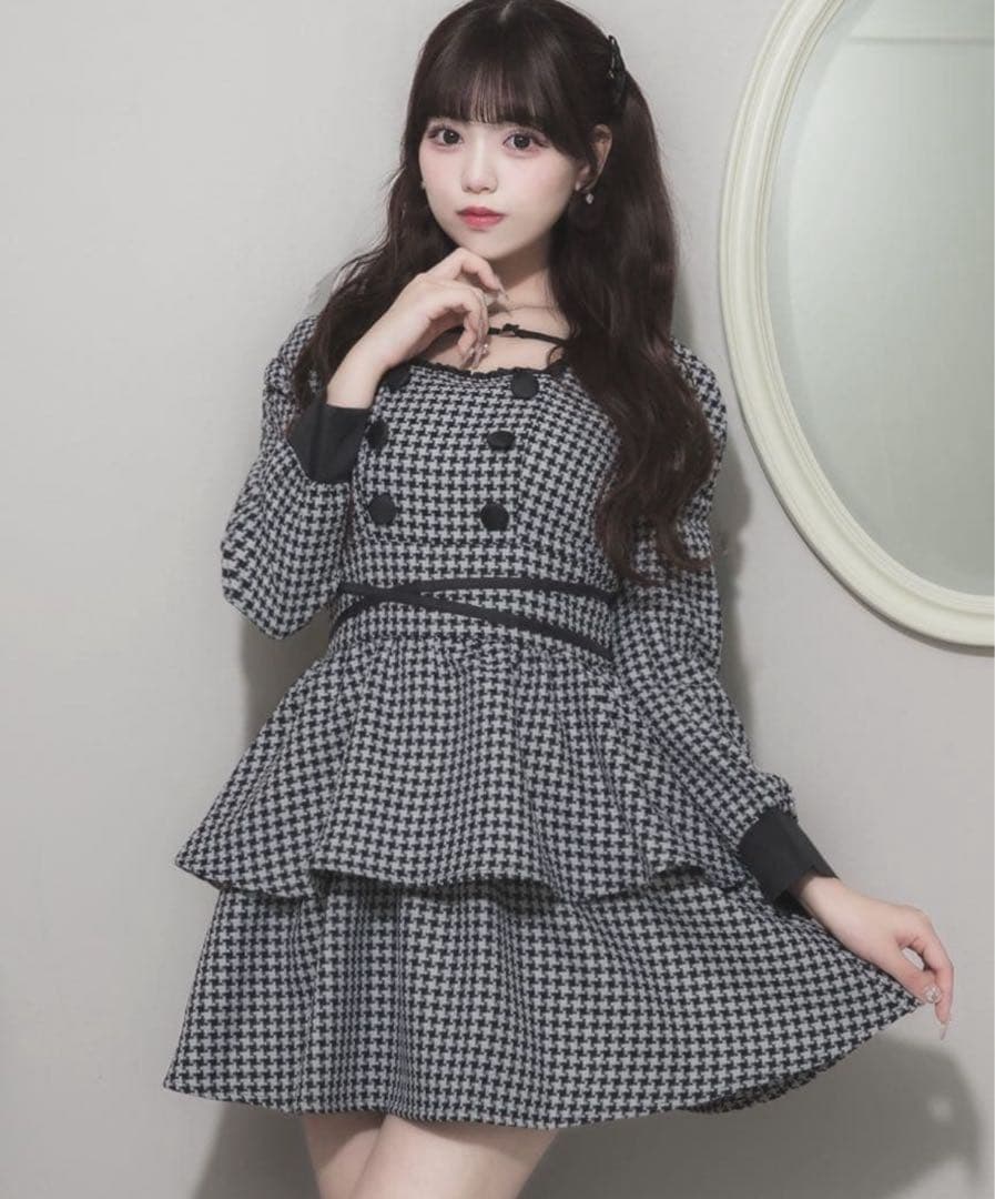 Pium クロスベルトティアードワンピース