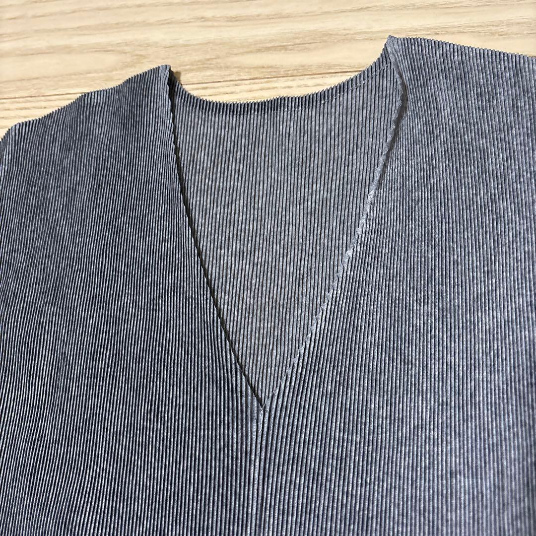 PLAIS グレー Vネック 半袖 Tシャツ サイズ03