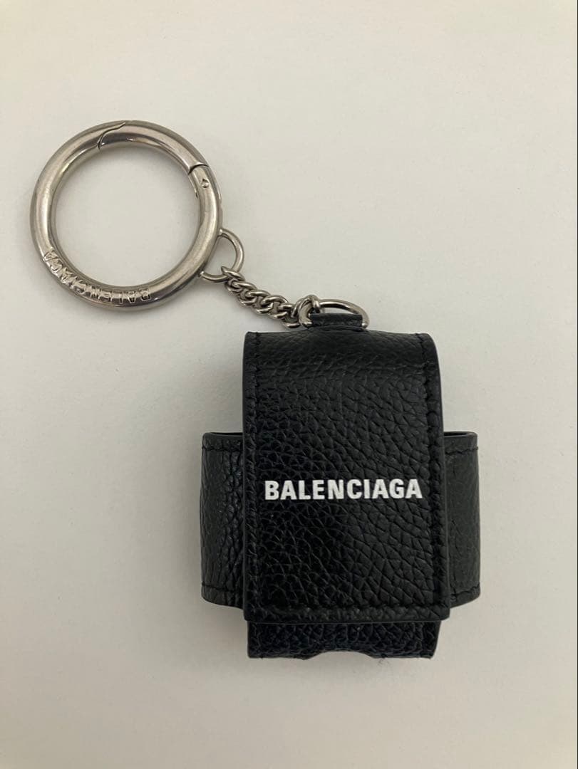 YM  新品　BALENCIAGA AirPods 第2世代ケース　黒
