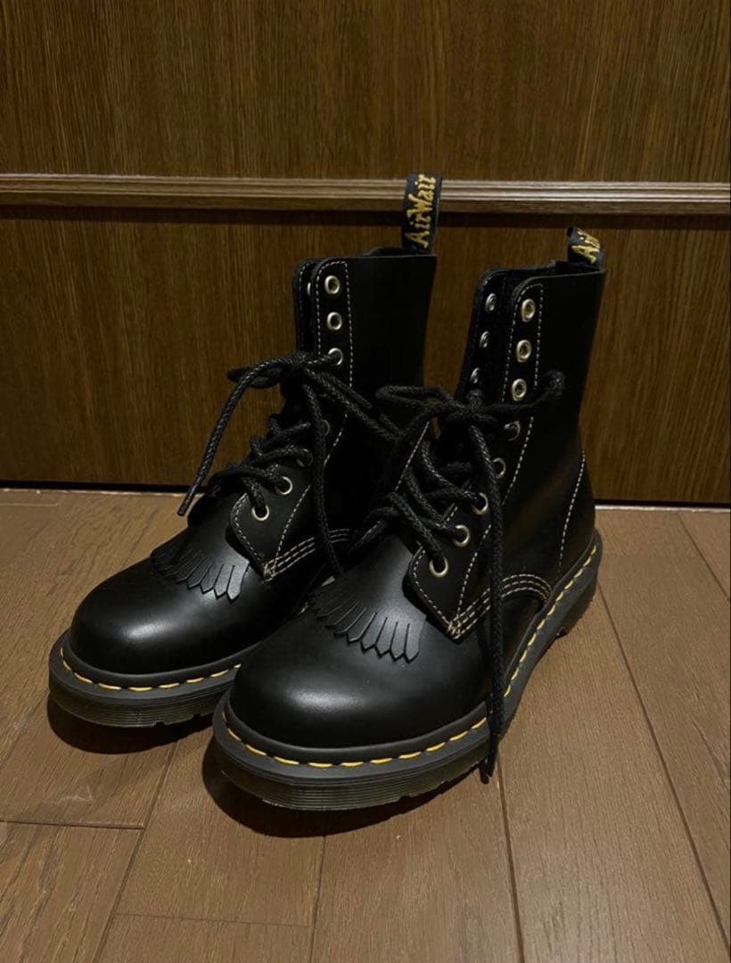 【たっこ】Dr. Martens 8ホールブーツ