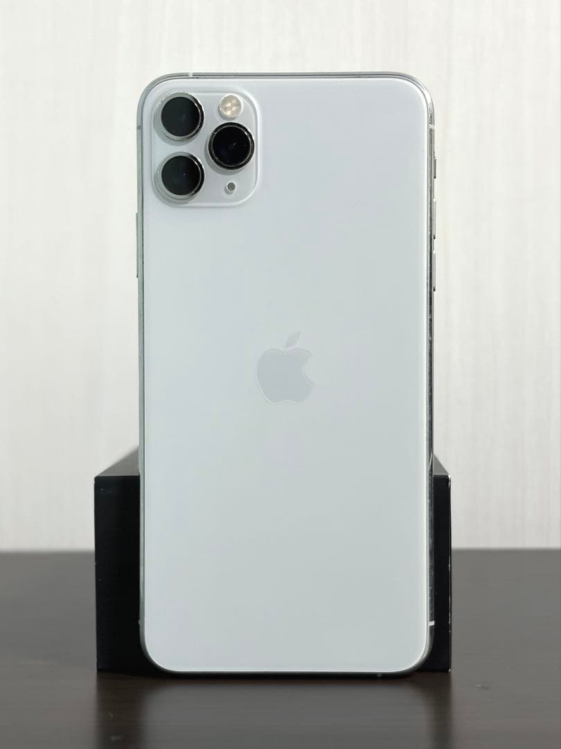 iPhone 11 Pro Max 256GB シルバー SIMロックなし