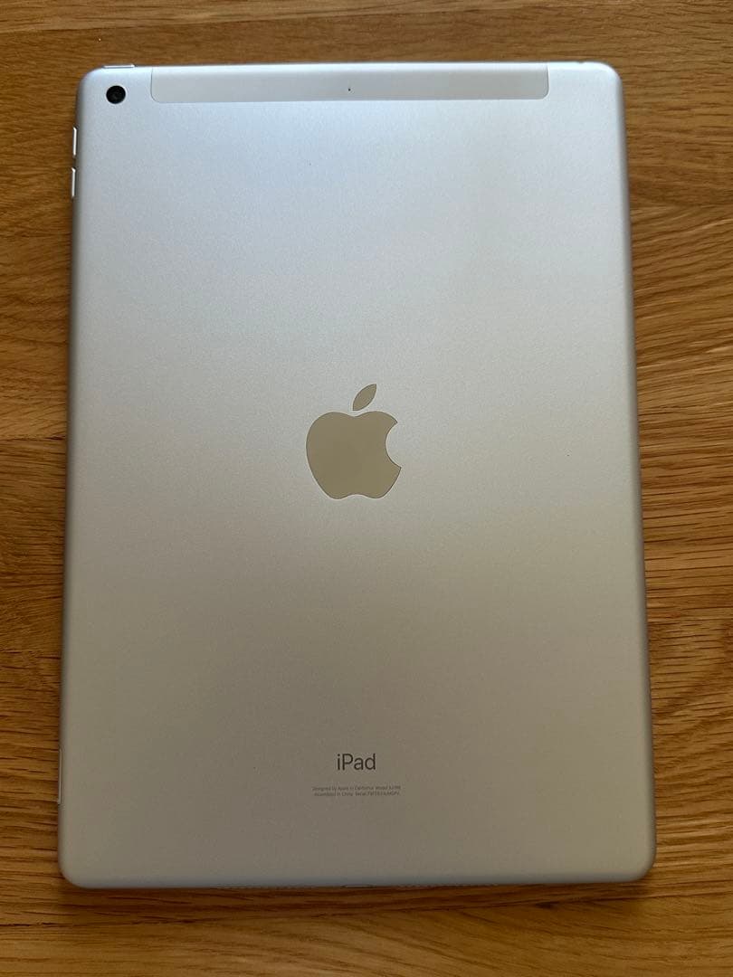 iPad 第７世代 32GB 本体