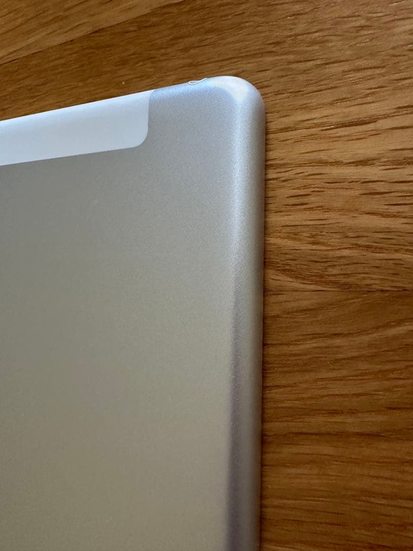 iPad 第７世代 32GB 本体