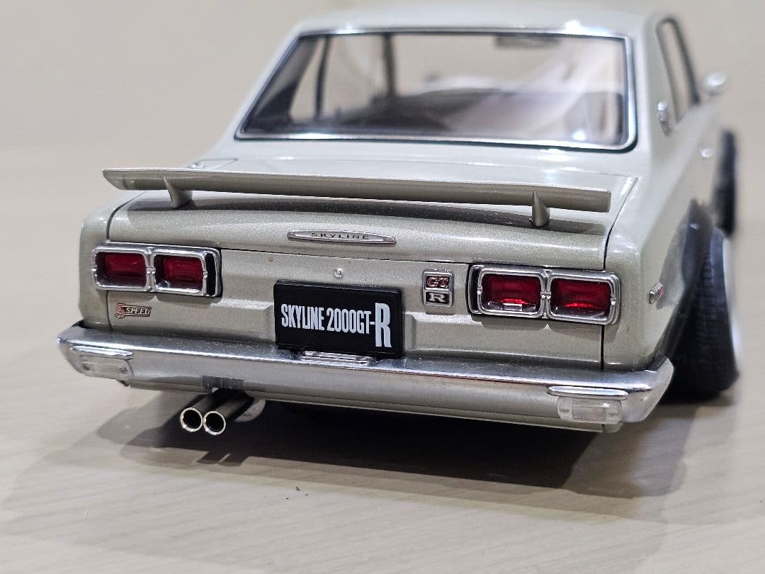 AUTOart　1/18　日産　スカイライン　GT−R　 (KPGC10)