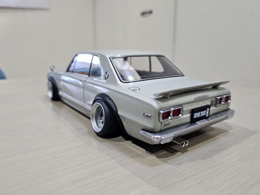 AUTOart　1/18　日産　スカイライン　GT−R　 (KPGC10)