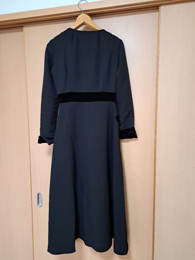 【JENNE】ベロアポイントワンピース