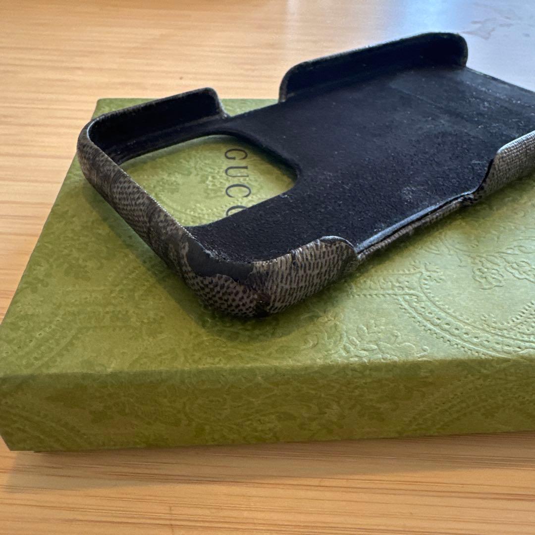 GUCCI iPhone15pro用ケース ダークグレー