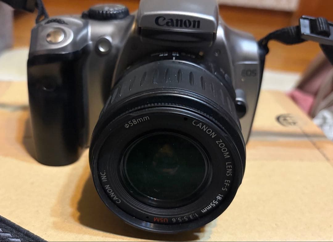 Canon デジタル一眼レフカメラ　EOS digital