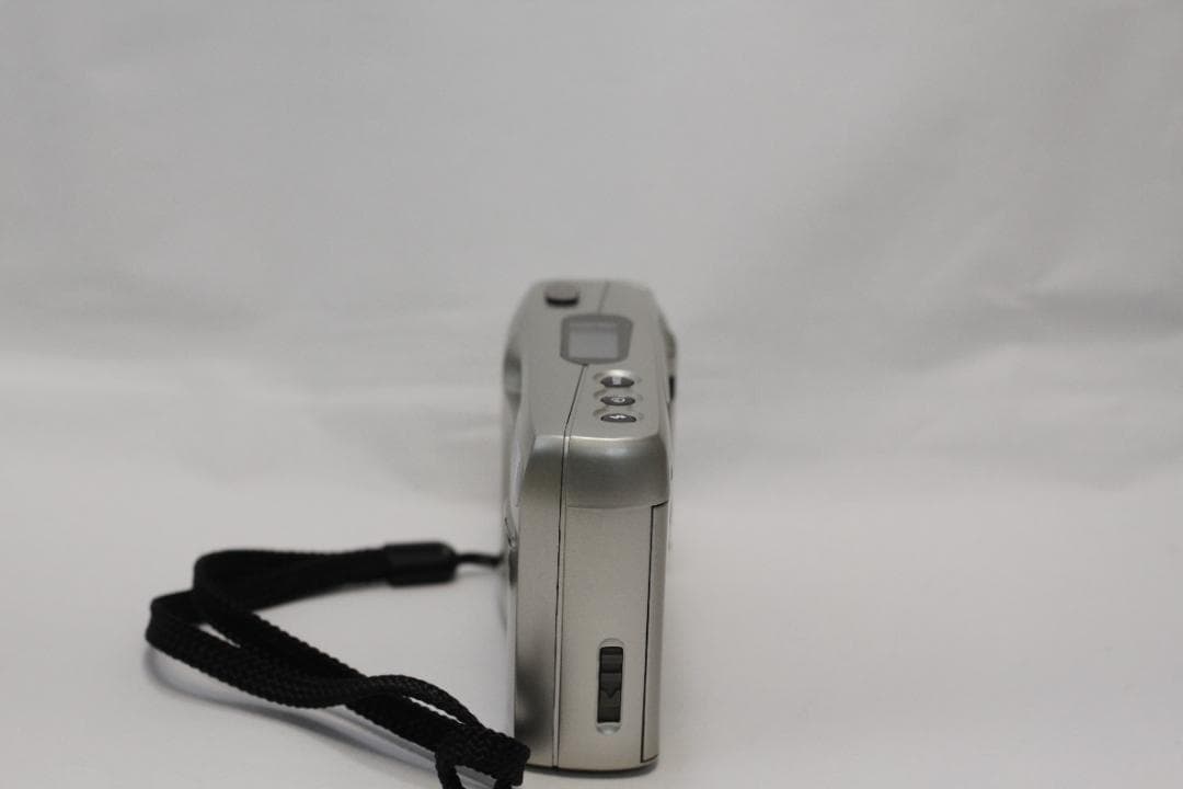 【フィルム動作確認済】RICOH R10 シルバー