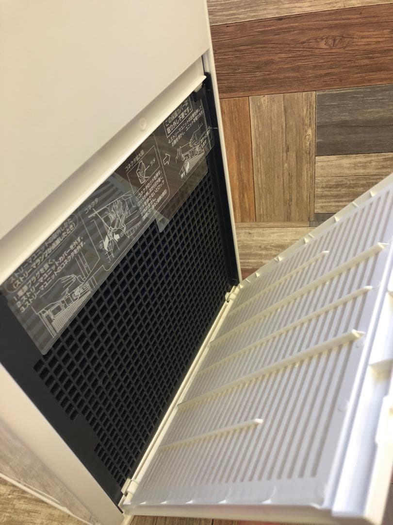 ダイキン 空気清浄機 MCK55YBK-W 2022年製　(160)