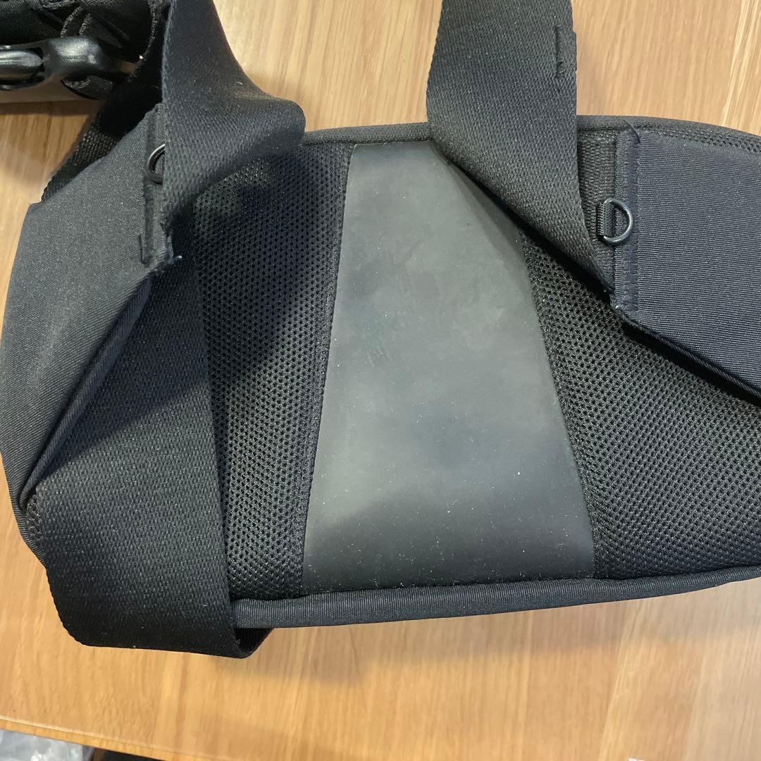 【美品】pomulu ブラック ヒップシート