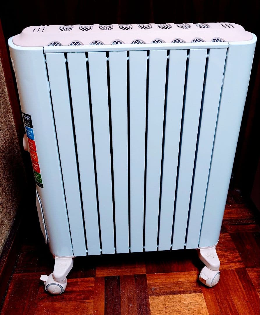 DeLongh　デロンギ　オイルヒーター　ピンク色