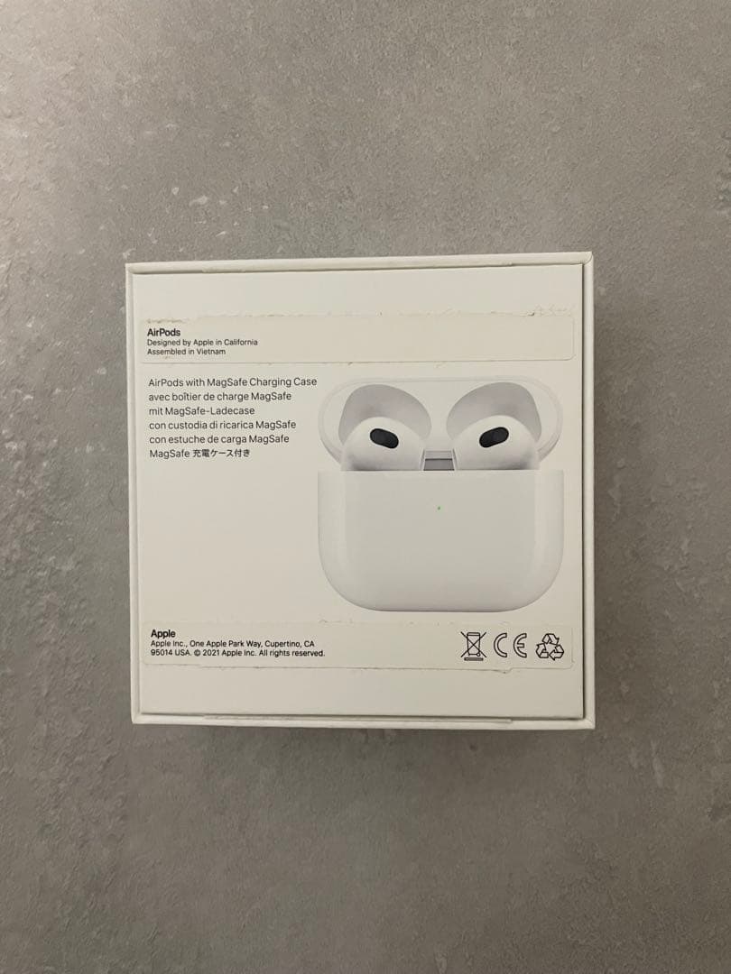 【美品】AirPods (第3世代) 本体 MagSafe充電ケース付き
