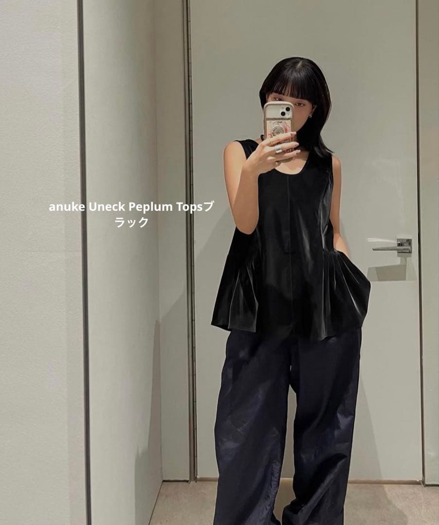 anuke Uneck Peplum Topsブラック