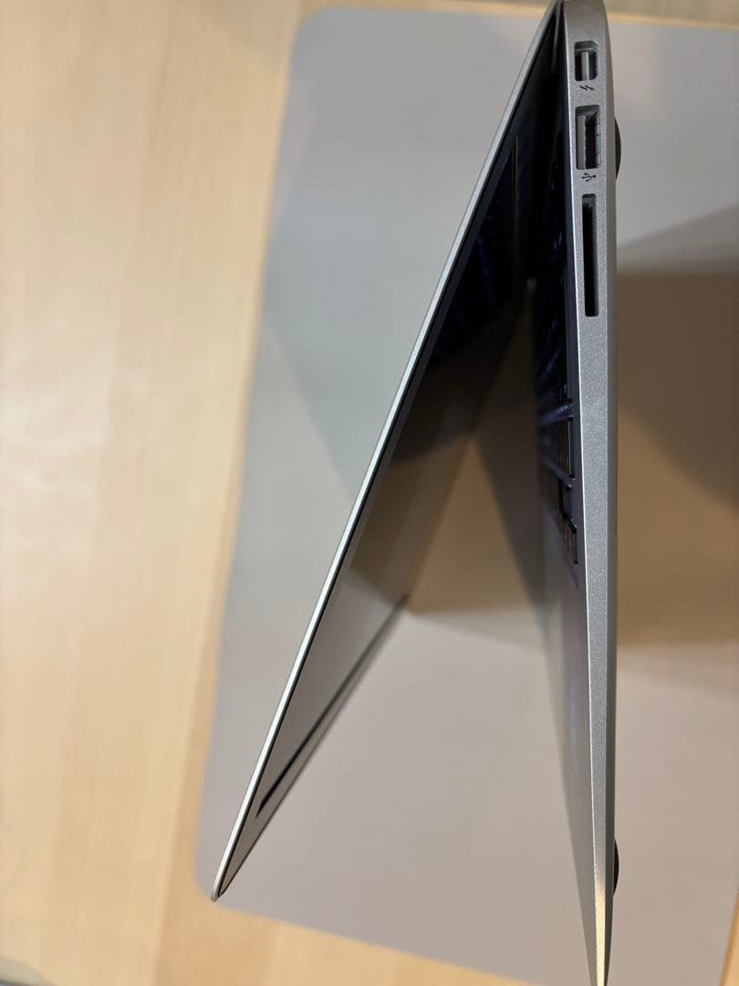 d*m様 MacBook Air 13インチ (2015) 本体