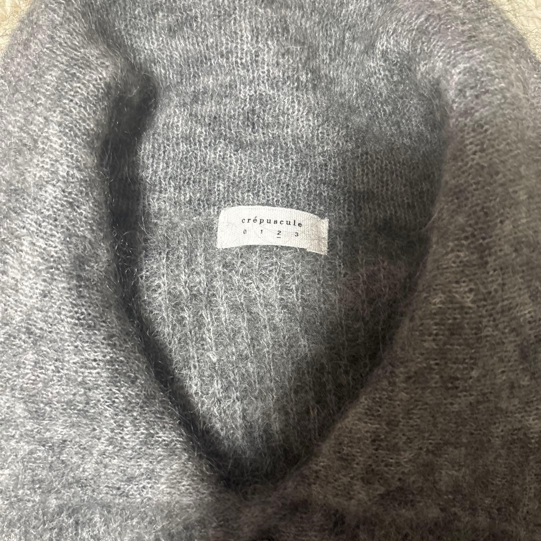 crépuscule グレー ボタン付きカーディガン