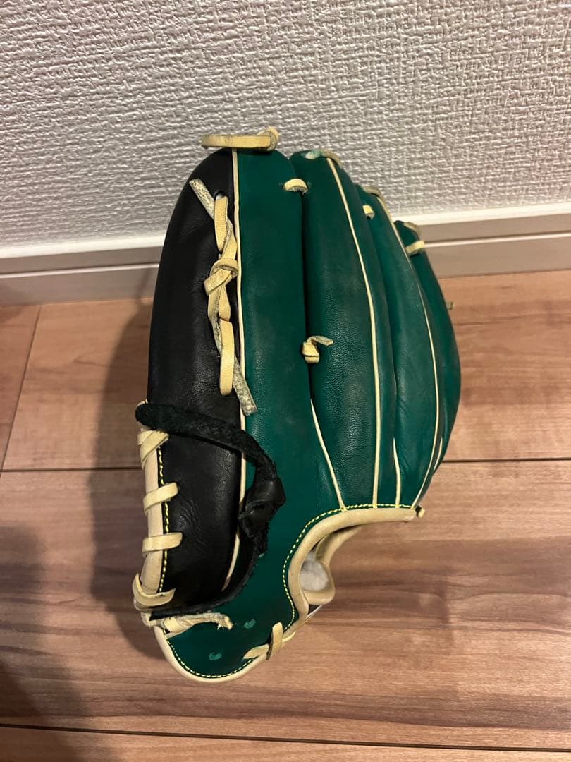 Slugger Aggressive 野球グローブ
