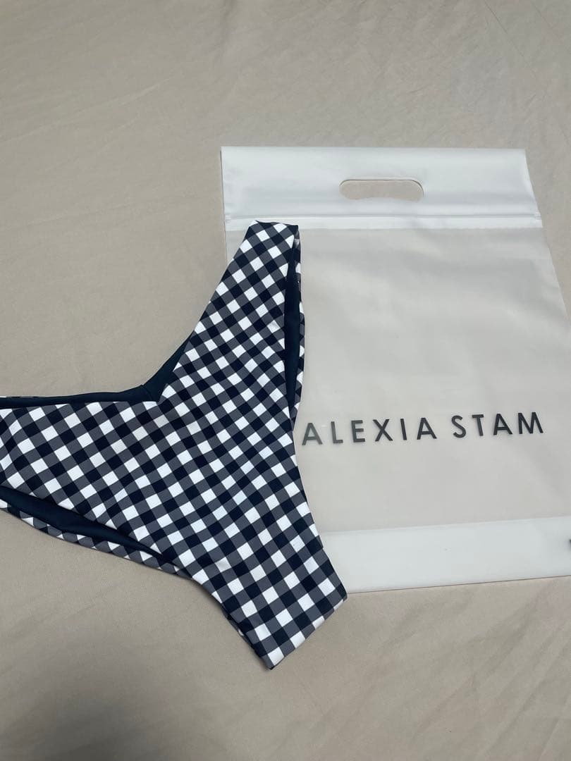 ALEXIA STAM ia Girlish Mサイズ