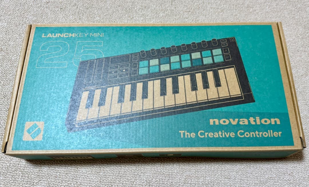 w*i様 Novation Launchkey MINI 25 MK4　新品同様