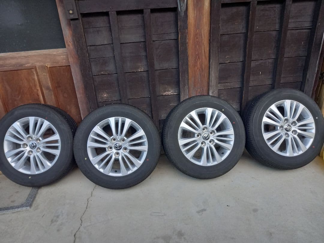 ゆきです！トヨタ 16インチ アルミホイールセット