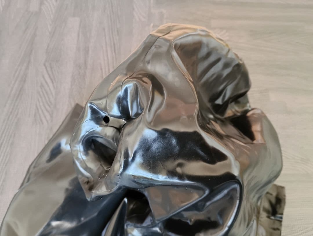 ラバー ラテックス スーツ（マスク一体型3穴シース付