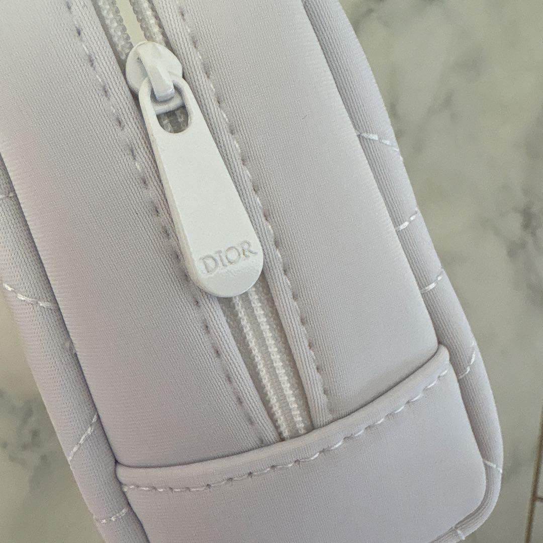 Dior スノーエッセンスコフレ