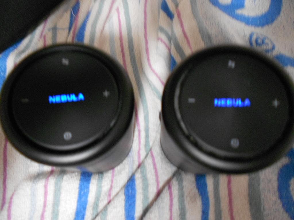 NEBULA Capsule 2台　本体のみ　映像がでるのみ確認 D4111