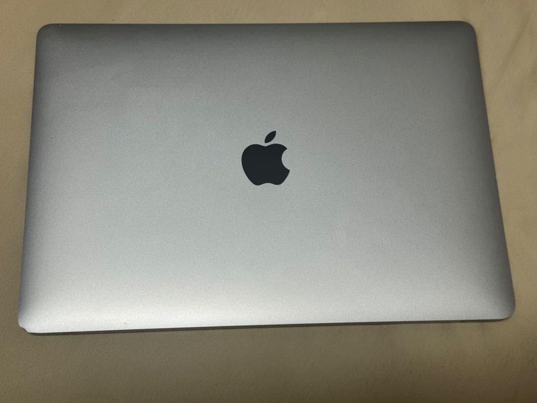 Apple macbook Air M1 8GB 256GB シルバー