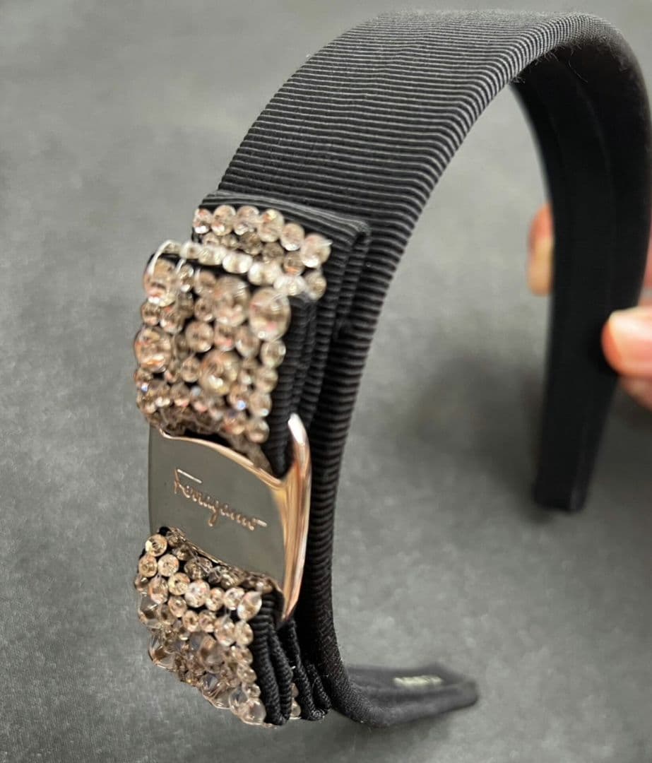 フェラガモ　カチューシャ　FERRAGAMO