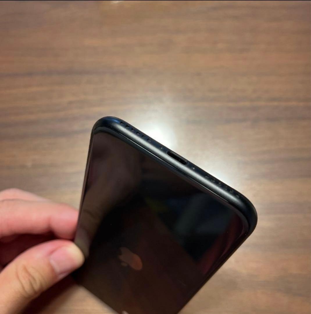 【新品同様】iPhone SE(第2世代)ブラック 128GB SIMフリー