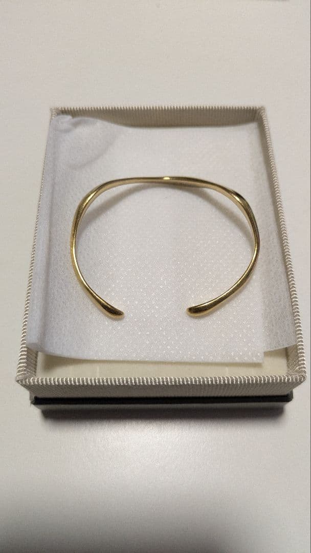 希少 美品 ete エテ バングル