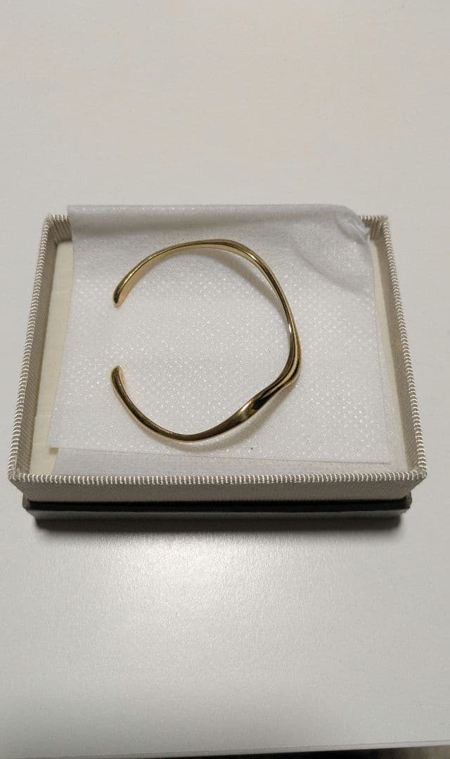 希少 美品 ete エテ バングル