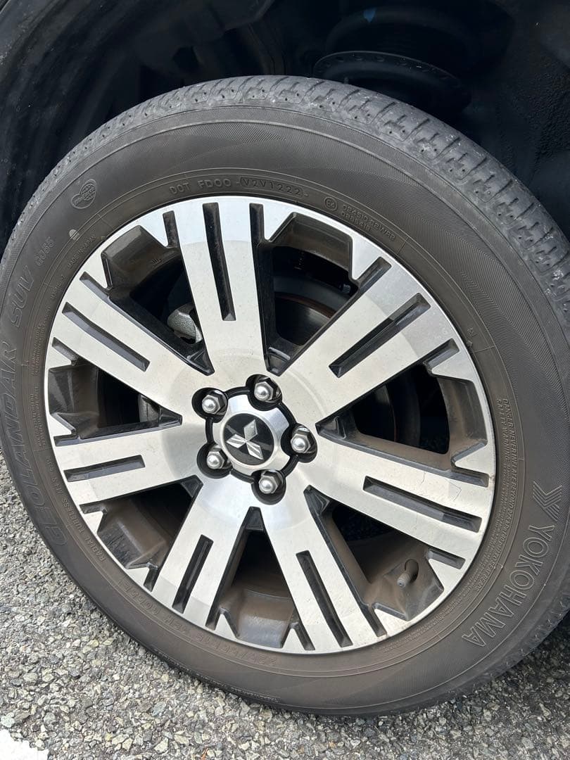 わらちゃんさん専用　　三菱デリカD5 純正アルミ 18インチ ホイールセット